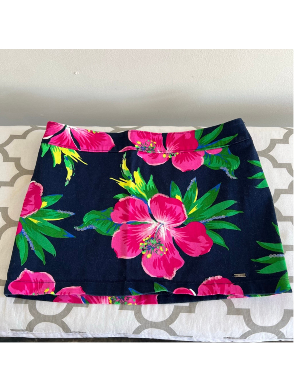 Hollister Mini Skirt Juniors 3 Navy Pink Floral